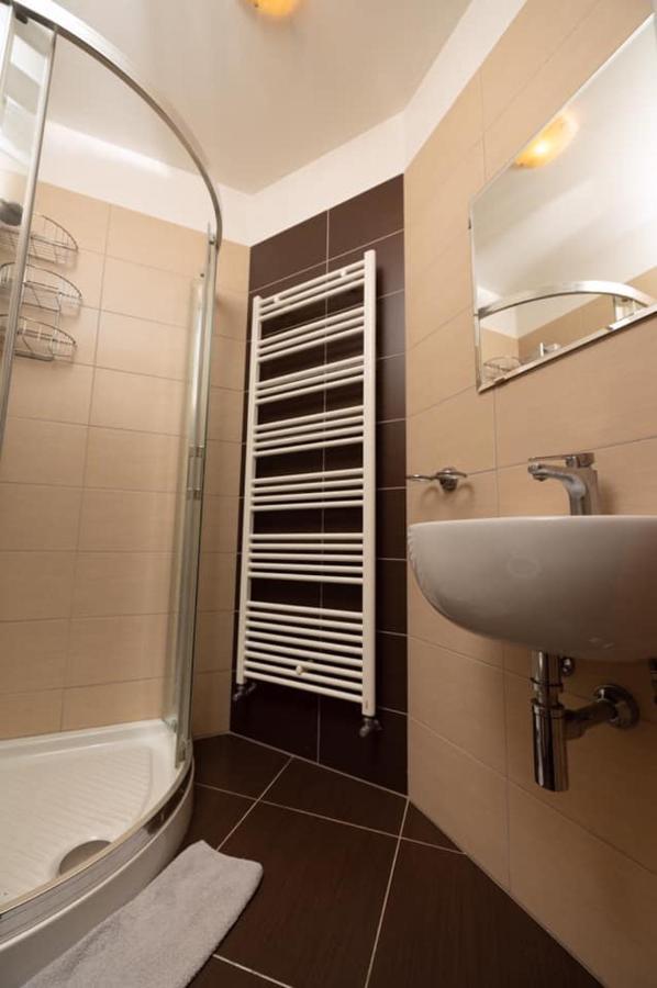 Apartmaji Velikonja Айдовшчіна Екстер'єр фото